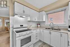 207 MELBOURNE DRIVE | Bradford West Gwillimbury Ontario | Slide Image Eleven