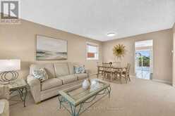 207 MELBOURNE DRIVE | Bradford West Gwillimbury Ontario | Slide Image Five