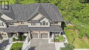 21 GORD MATTHEWS WAY | Uxbridge Ontario | Slide Image Forty-four