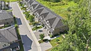 21 GORD MATTHEWS WAY | Uxbridge Ontario | Slide Image Forty-six