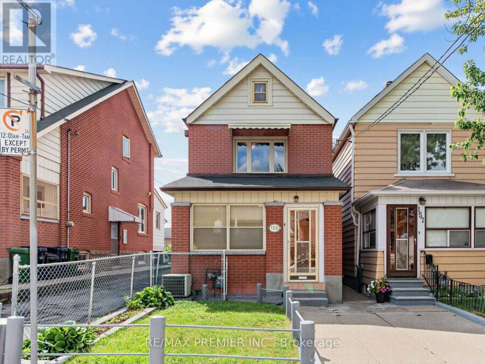 155 ASCOT AVENUE, Toronto, Ontario M6E 1G5