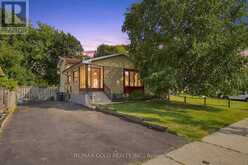52 MADOC DRIVE | Brampton Ontario | Slide Image One