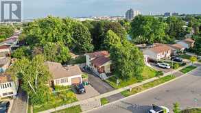 52 MADOC DRIVE | Brampton Ontario | Slide Image Two