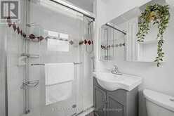 52 MADOC DRIVE | Brampton Ontario | Slide Image Six