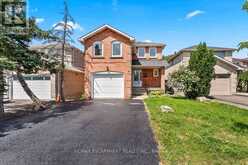 853 APPLE GATE COURT | Mississauga Ontario | Slide Image Four
