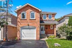 853 APPLE GATE COURT | Mississauga Ontario | Slide Image Five
