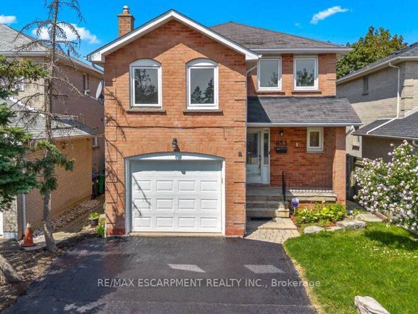 853 APPLE GATE COURT, Mississauga, Ontario L5C 4L8
