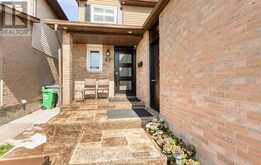 49 NEWBRIDGE CRESCENT | Brampton Ontario | Slide Image Three