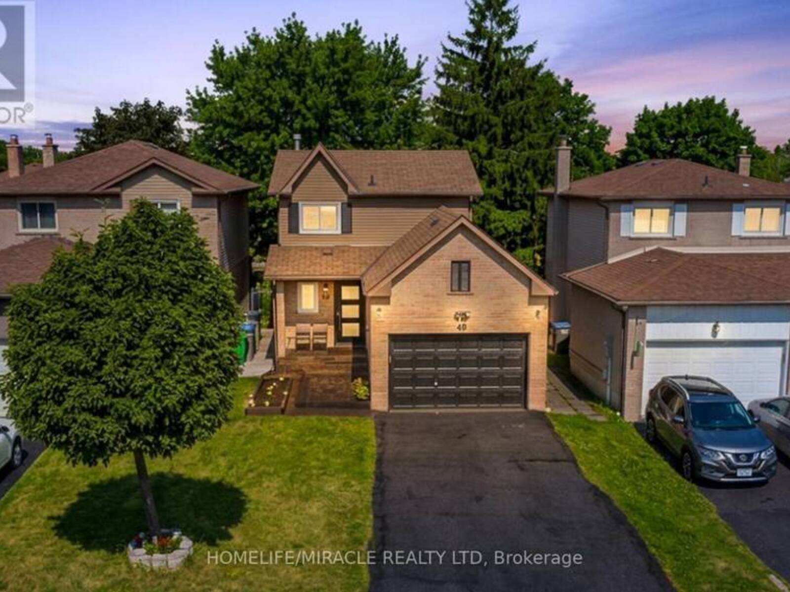 49 NEWBRIDGE CRESCENT, Brampton, Ontario L6S 4B5