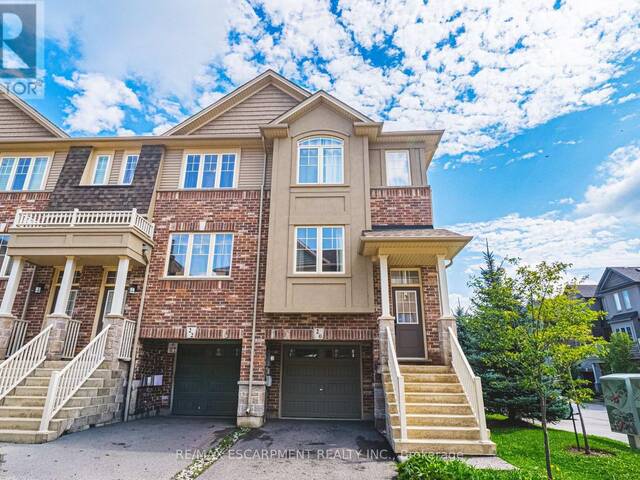 20 BARLEY LANE Ancaster Ontario, L9K 0K1 - 3 Bedrooms Home For Sale