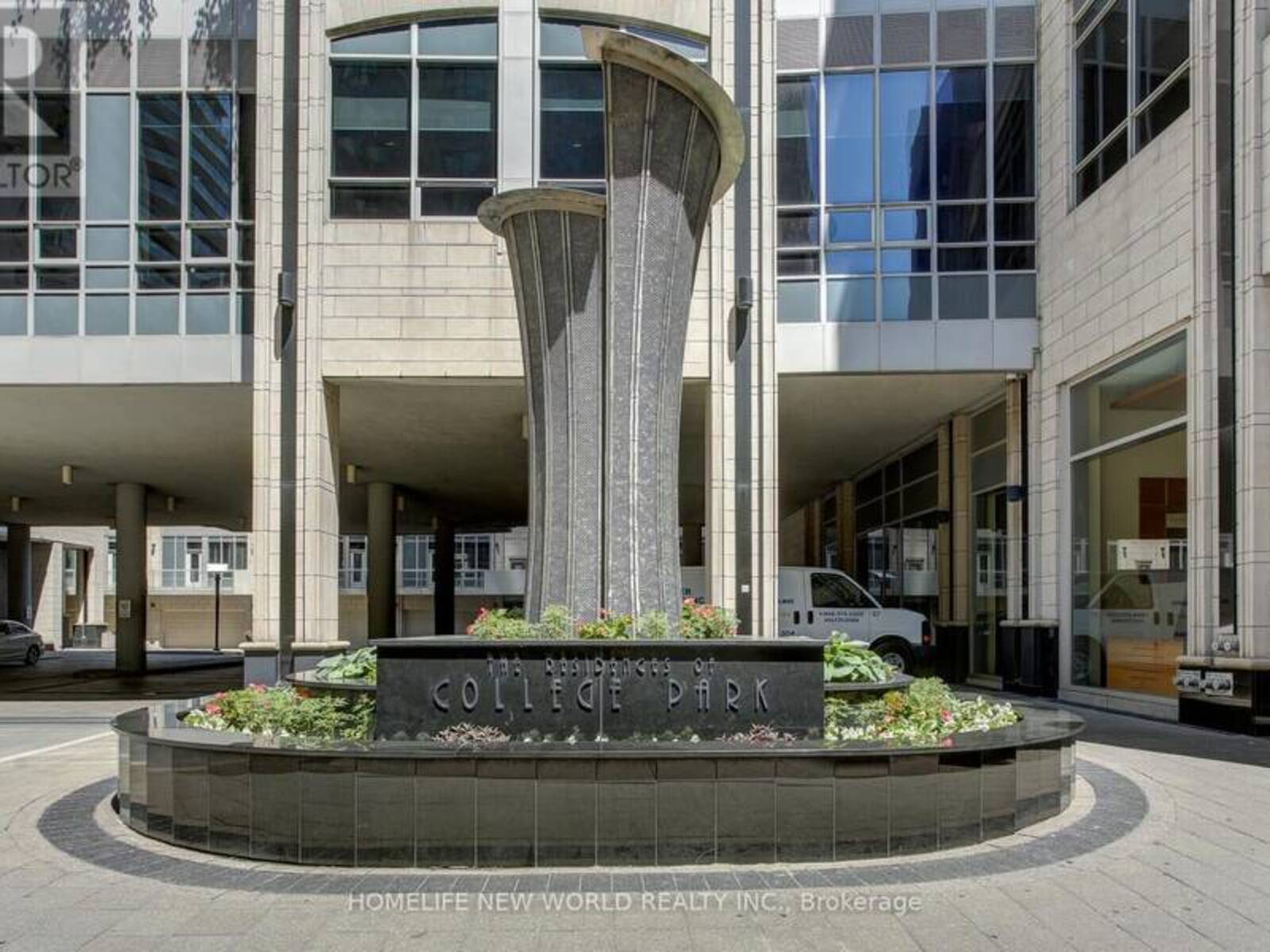 3305 - 761 BAY STREET, Toronto, Ontario M5G 2R2