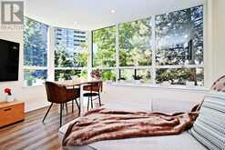 203 - 91 TOWNSGATE DRIVE | Vaughan Ontario | Slide Image Nine