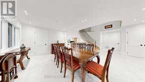 2B TRINITY CRESCENT | Richmond Hill Ontario | Slide Image Eleven