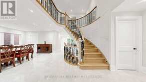 2B TRINITY CRESCENT | Richmond Hill Ontario | Slide Image Twenty-seven