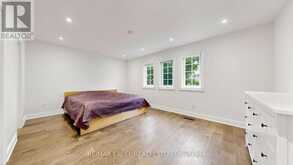 2B TRINITY CRESCENT | Richmond Hill Ontario | Slide Image Thirty-one