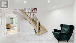 2B TRINITY CRESCENT | Richmond Hill Ontario | Slide Image Thirty-six