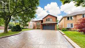 2B TRINITY CRESCENT | Richmond Hill Ontario | Slide Image Three