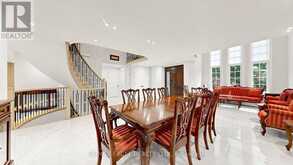 2B TRINITY CRESCENT | Richmond Hill Ontario | Slide Image Nine