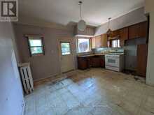 61 GREENSIDES AVENUE | Toronto Ontario | Slide Image Six