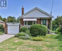 40 SHANDARA CRESCENT | Toronto Ontario | Slide Image One