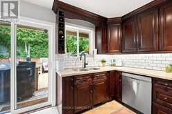 19 DE GEER STREET | Georgina Ontario | Slide Image Seventeen