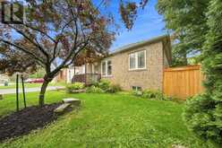 19 DE GEER STREET | Georgina Ontario | Slide Image Four