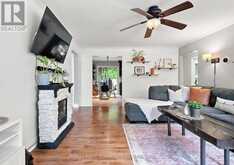 19 DE GEER STREET | Georgina Ontario | Slide Image Nine