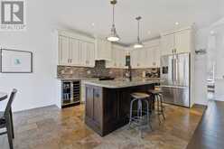 25 HERON BOULEVARD | Springwater Ontario | Slide Image Nine