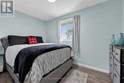 133 DAPHNE CRESCENT | Barrie Ontario | Slide Image Sixteen
