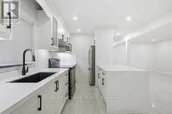 200 GARY DRIVE | Toronto Ontario | Slide Image Six