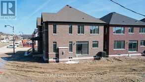 1 CORLEY STREET | Lindsay Ontario | Slide Image Five