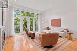 2 SIBELIUS LANE | Toronto Ontario | Slide Image Four