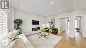 35 LAUDERDALE DRIVE | Vaughan Ontario | Slide Image Six