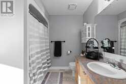 38 - 430 MAPLEVIEW DRIVE E | Barrie Ontario | Slide Image Fifteen