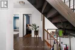9 FAIRVIEW AVENUE | Toronto Ontario | Slide Image Fifteen
