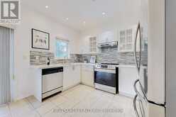 79 CARNOUSTIE CRESCENT | Richmond Hill Ontario | Slide Image Twelve