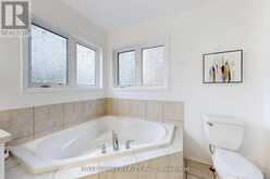 79 CARNOUSTIE CRESCENT | Richmond Hill Ontario | Slide Image Eighteen
