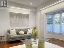79 CARNOUSTIE CRESCENT | Richmond Hill Ontario | Slide Image Eight
