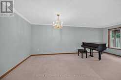 33 BRANTDALE AVENUE | Hamilton Ontario | Slide Image Fifteen