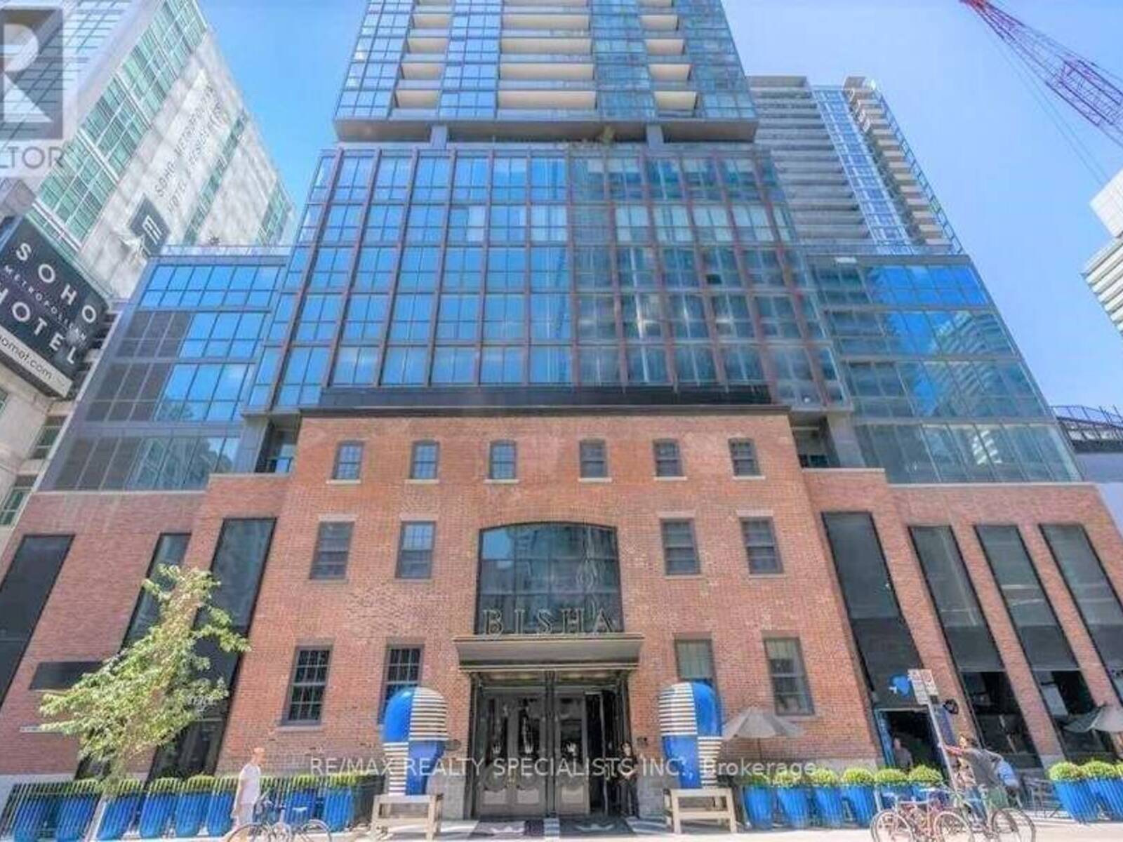 1101 - 88 BLUE JAYS WAY, Toronto, Ontario M5V 2G3