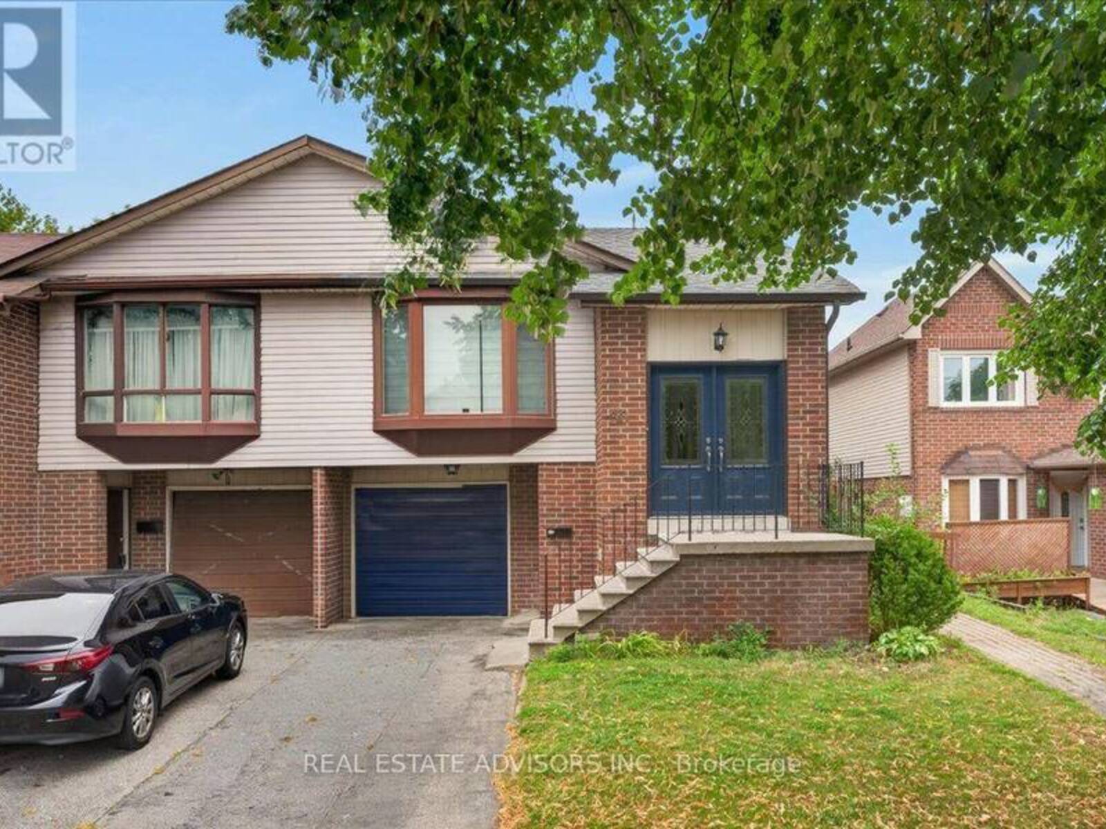 36 MOUNT PLEASANT DRIVE, Brampton, Ontario L6Z 1K2