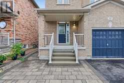 39 NAYLOR DRIVE | Bradford West Gwillimbury Ontario | Slide Image One