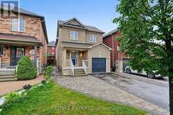 39 NAYLOR DRIVE | Bradford West Gwillimbury Ontario | Slide Image Two