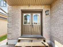 6 BOOTH LANE | Barrie Ontario | Slide Image Two