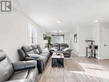 6 BOOTH LANE | Barrie Ontario | Slide Image Three