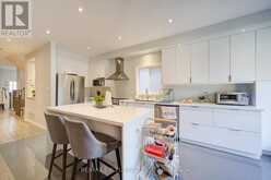 6 SAPPHIRE DRIVE | Richmond Hill Ontario | Slide Image Nineteen