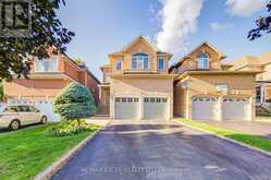 6 SAPPHIRE DRIVE | Richmond Hill Ontario | Slide Image Two