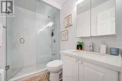 6 SAPPHIRE DRIVE | Richmond Hill Ontario | Slide Image Thirty