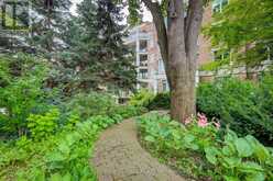 203 - 12 OLD MILL TRAIL | Toronto Ontario | Slide Image Twenty-nine