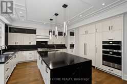 73 HARDING BOULEVARD | Richmond Hill Ontario | Slide Image Sixteen